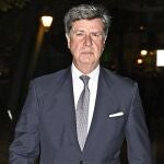 Cayetano Mart&iacute;nez de Irujo ni se inmuta al escuchar el nombre de Mar Flores