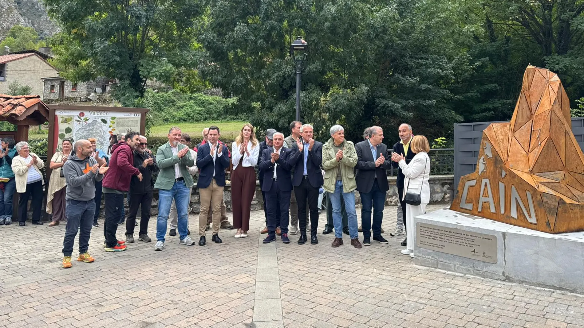 Homenajea a Las Cainejas en la localidad leonesa de Caín