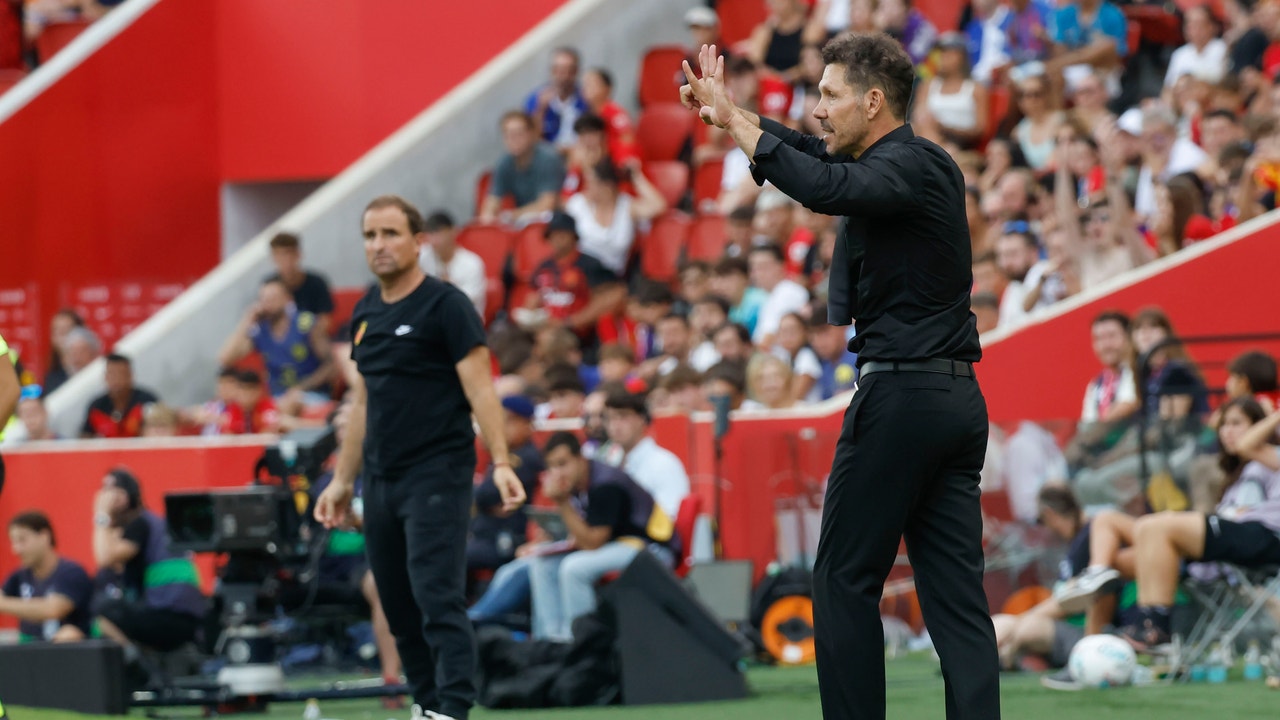 La polémica del Mallorca - Atlético: así ha sido la roja a Sorloth, tras la llamada del VAR