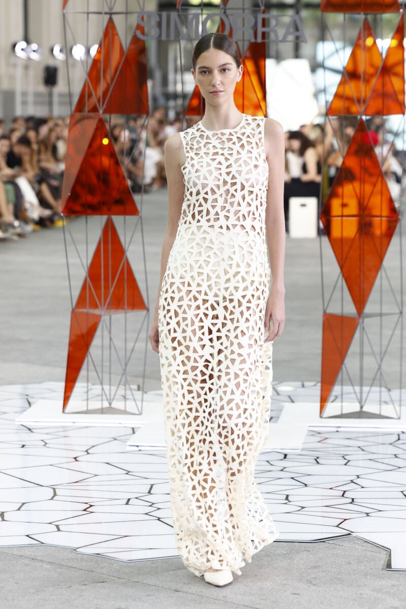 Vestido resort en el desfile de Simorra.