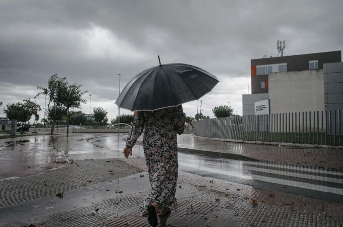 El otoño entra con fuerza: lluvias, tormentas y frío ponen en aviso a varias regiones