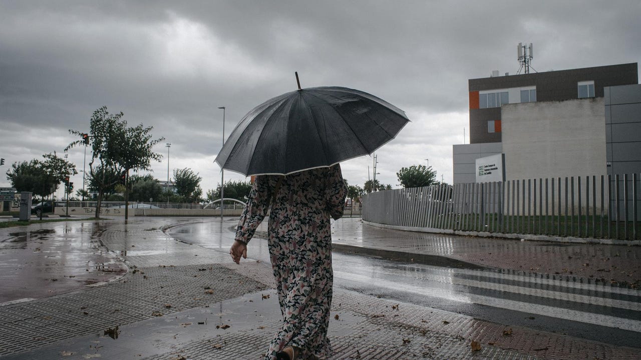 Arranca el otoño con lluvia, tormentas y frío: el mapa de avisos activos de la AEMET