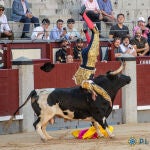 Serafín Marín, herido de gravedad en Las Ventas tras una cogida brutal de un Monteviejo