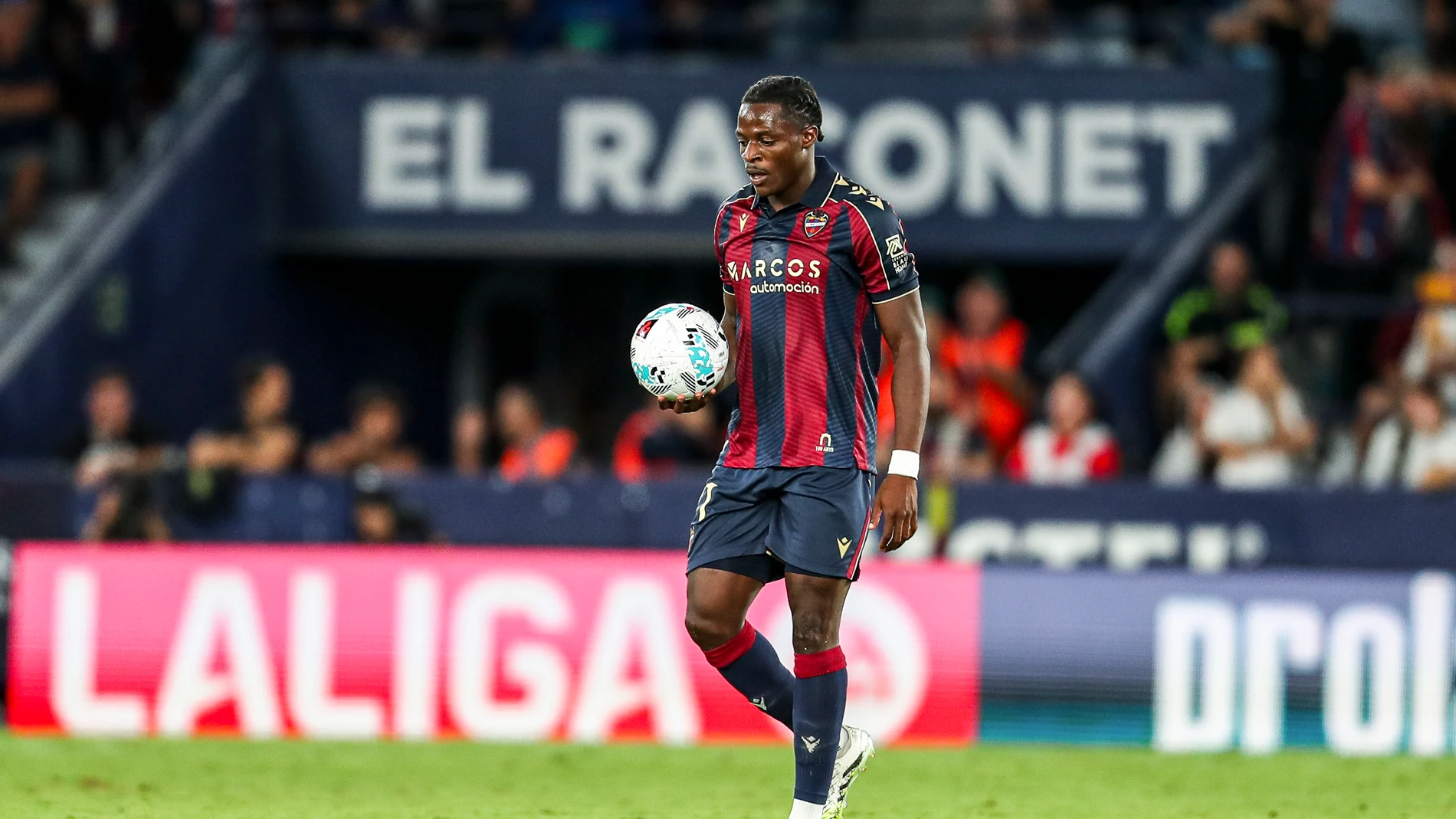 Karl Etta Eyong of Levante UD celebrates a goal during the Spanish League, LaLiga EA Sports, football match played between Levante UD and Real Madrid at Ciudad de Valencia stadium on September 23, 2025, in Valencia, Spain. AFP7 23/09/2025 ONLY FOR USE IN SPAIN