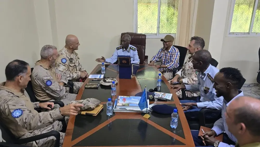 Reunión del contingente EUTM en Somalia