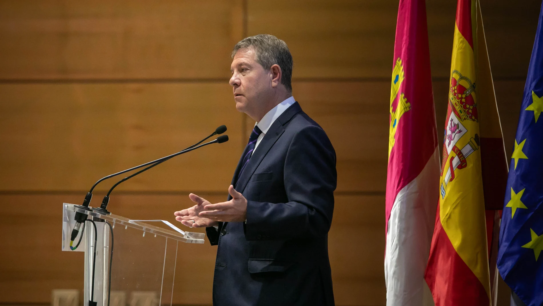 El presidente de Castilla-La Mancha, Emiliano García-Page, inaugura la II Cumbre de Comunidades Energéticas ´Las comunidades energéticas como punta de lanza de la electrificación´