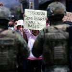 Presidente Noboa asevera que Ecuador afronta "actos de terrorismo disfrazados de protesta"