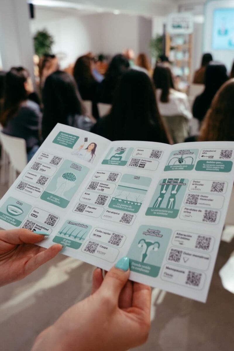 Más de 70 asistentes, entre clientes, creadores de contenido y periodistas, participaron en el evento