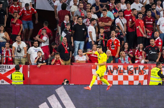 Sevilla FC v Villarreal CF - LaLiga EA Sports
