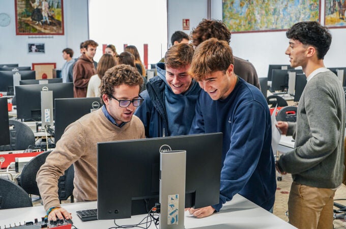 La formación de excelencia, la especialización y la internacionalización son las señas de identidad de CUNEF Universidad