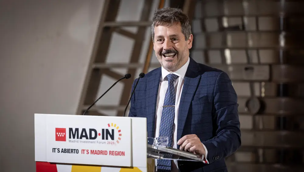 Mariano de Paco Serrano, consejero de Cultura, Turismo y Deportes