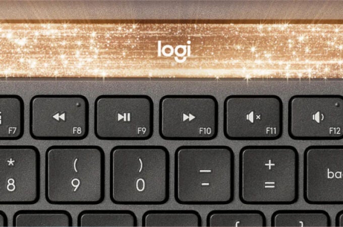 Logitech lanza un teclado que nunca tendrás que cargar: se alimenta con cualquier luz, incluso la de una bombilla.