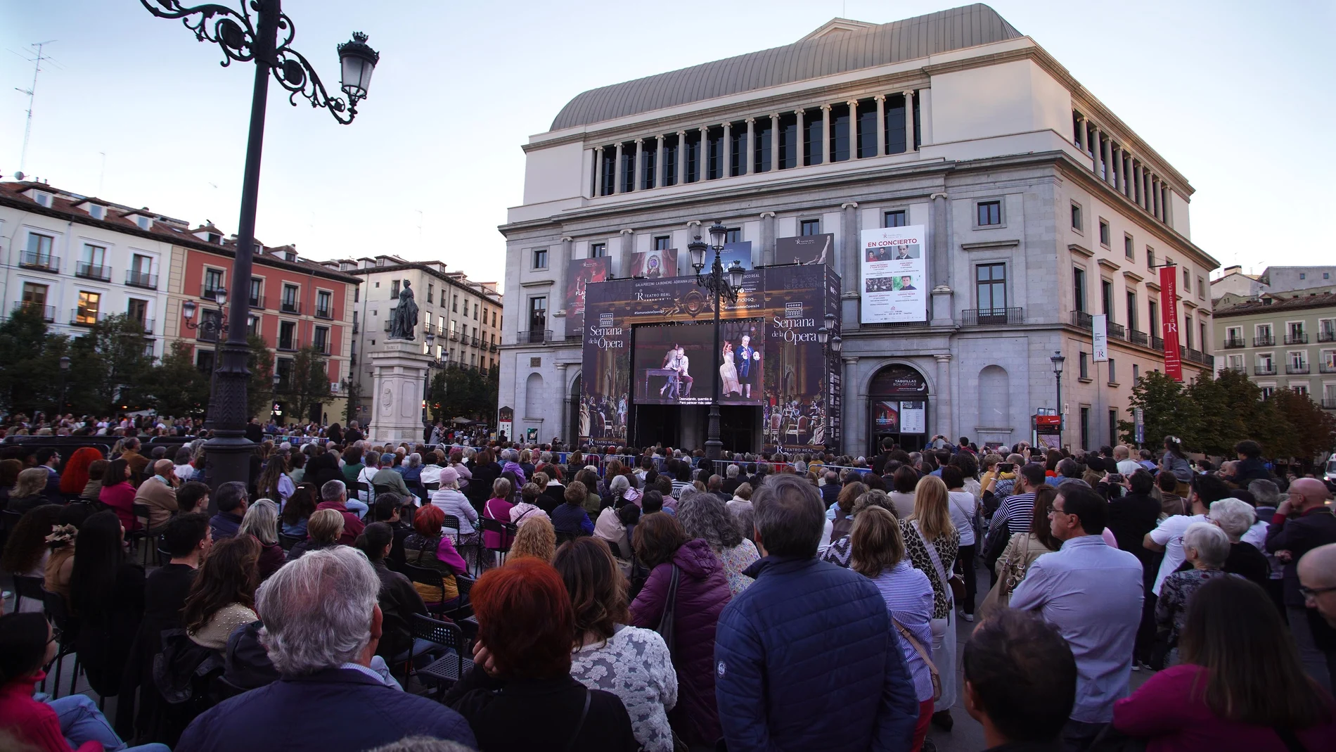En la plaza de Isabel II se colocarán cerca de 1.000 sillas para celebrar la Semana de la Ópera