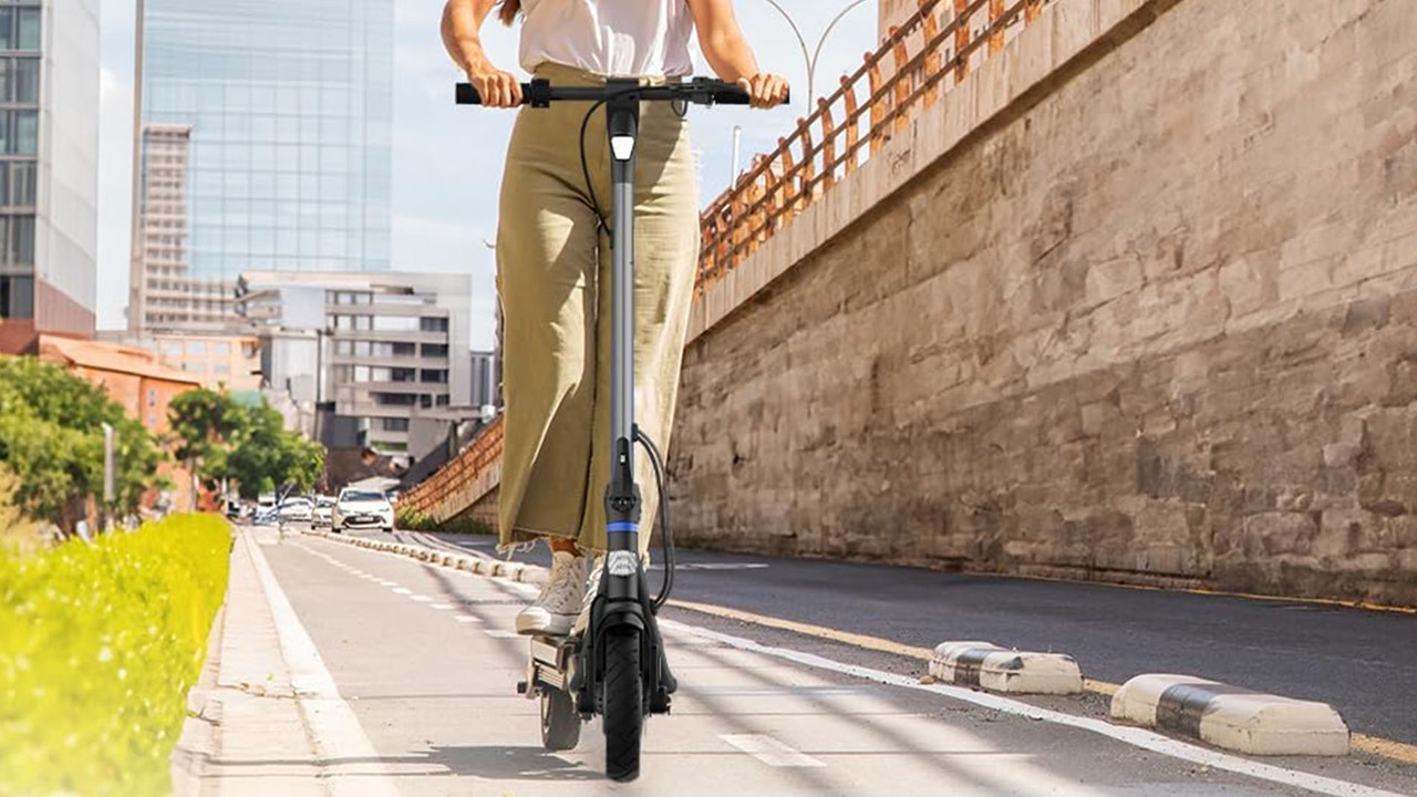 Oferta flash en este patinete eléctrico homologado por la DGT ideal para ciudades y con 20 km de autonomía