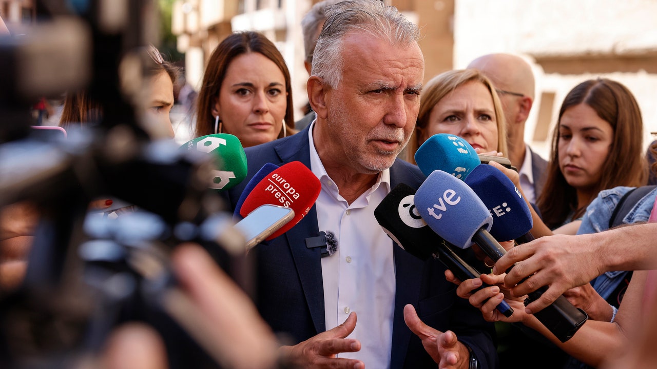 El Gobierno promete aligerar la nacionalización de descendientes de exiliados del franquismo antes del fin del plazo