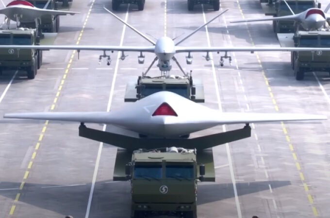 China tiene el primer dron de combate furtivo del mundo que despega desde portaaviones.