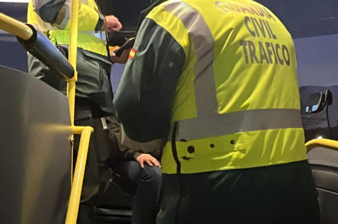 Sucesos.- Denunciado el conductor de un bus escolar en una comarca de Cáceres por triplicar la tasa de alcohol
