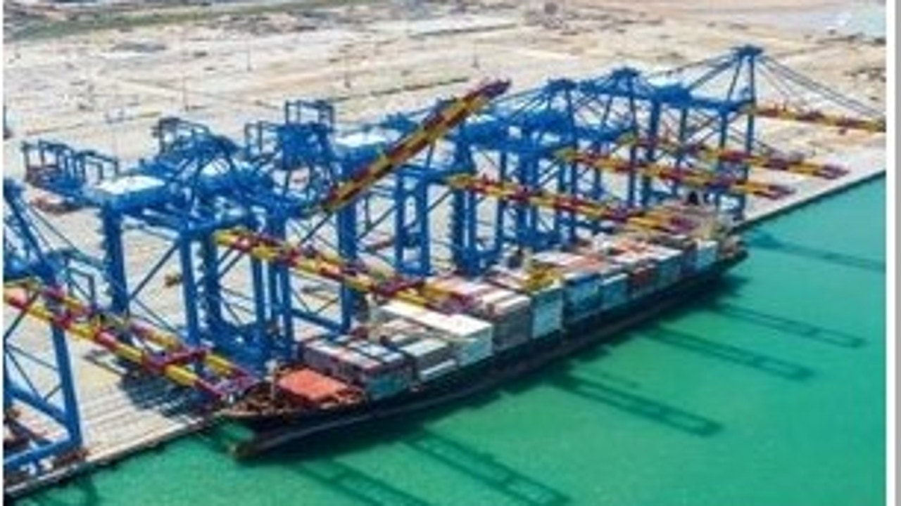 China suministrará grúas gigantes para el nuevo puerto de Nador