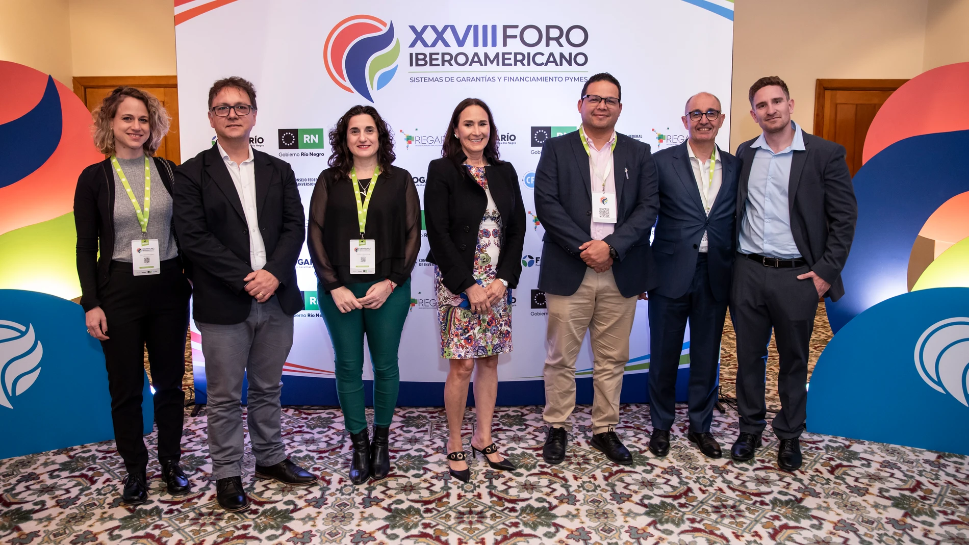 Pedro PIsonero junto a autoridades de Regar y Argentina