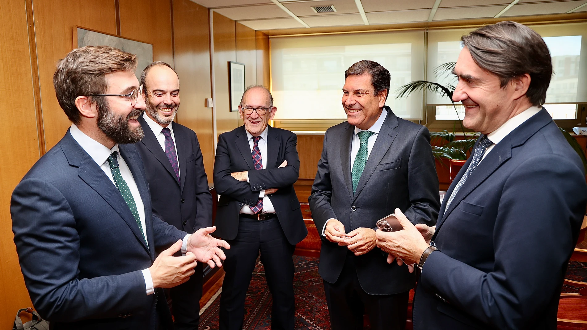 Carlos Fernández Carriedo y Suárez-Quiñones junto a Joan Groizard