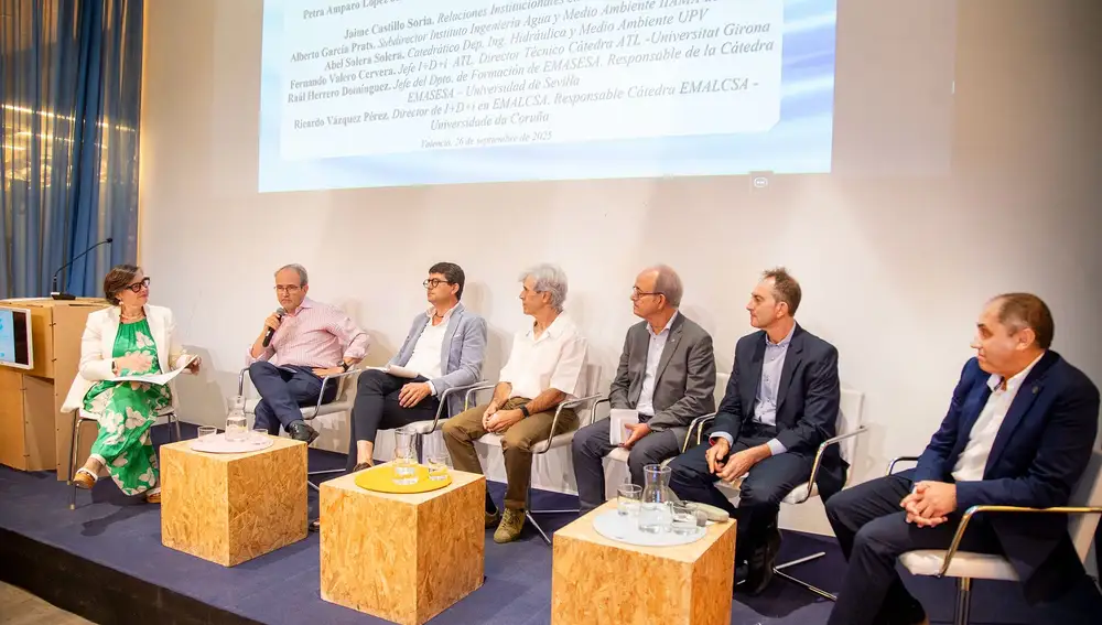 Participantes en la jornada de la Cátedra Aguas de Valencia