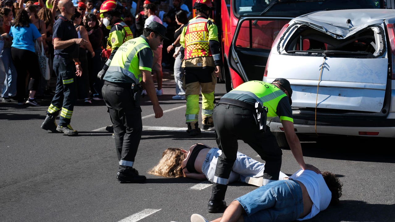 Tenerife ensaya su día más difícil en el mayor simulacro volcánico de España