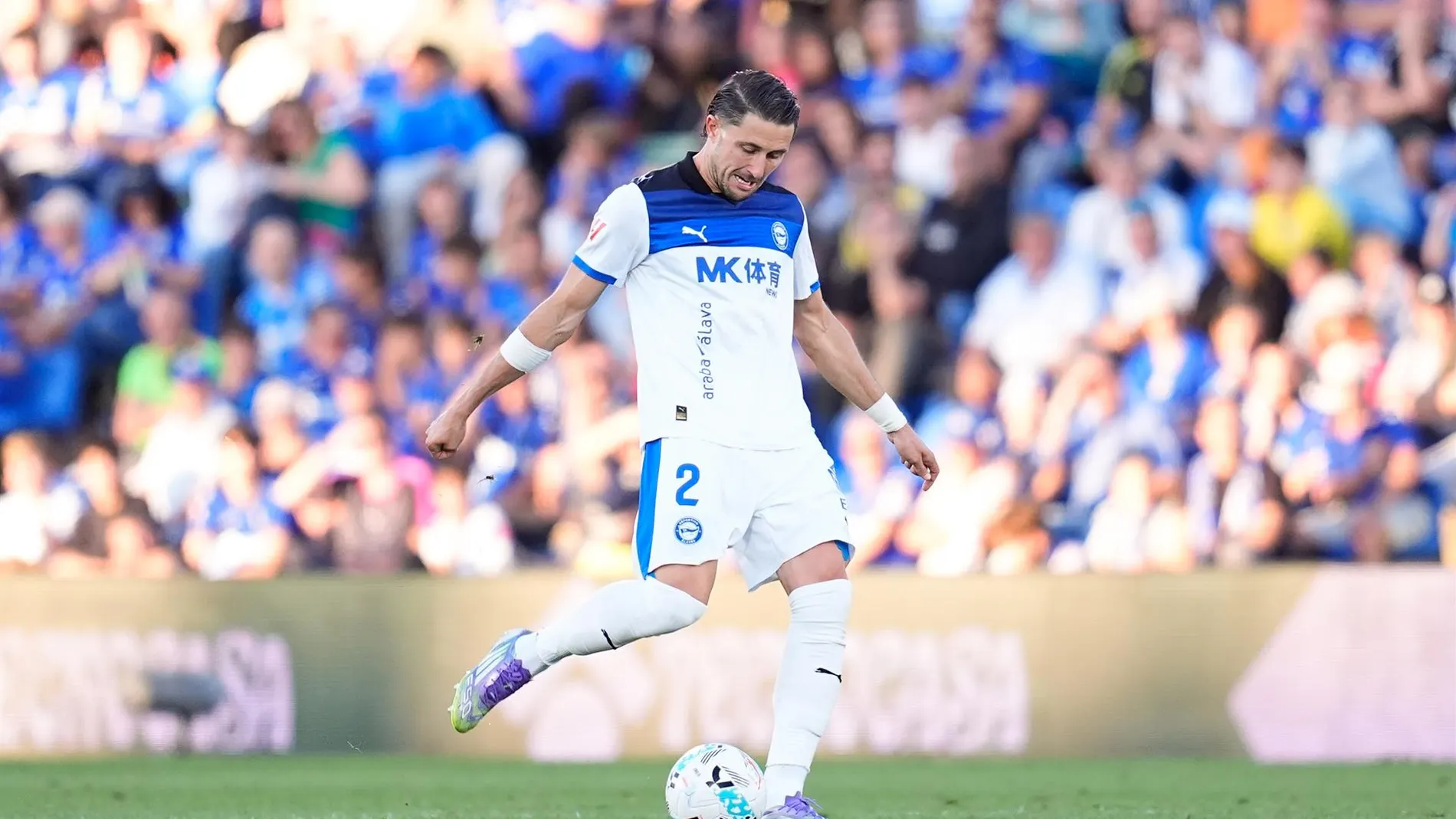 Fútbol.- El Deportivo Alavés aplica la sanción FIFA y excluye a Facundo Garcés de la convocatoria