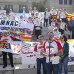 Concentración frente al MNAC para reclamar el retorno de los murales de Sijena