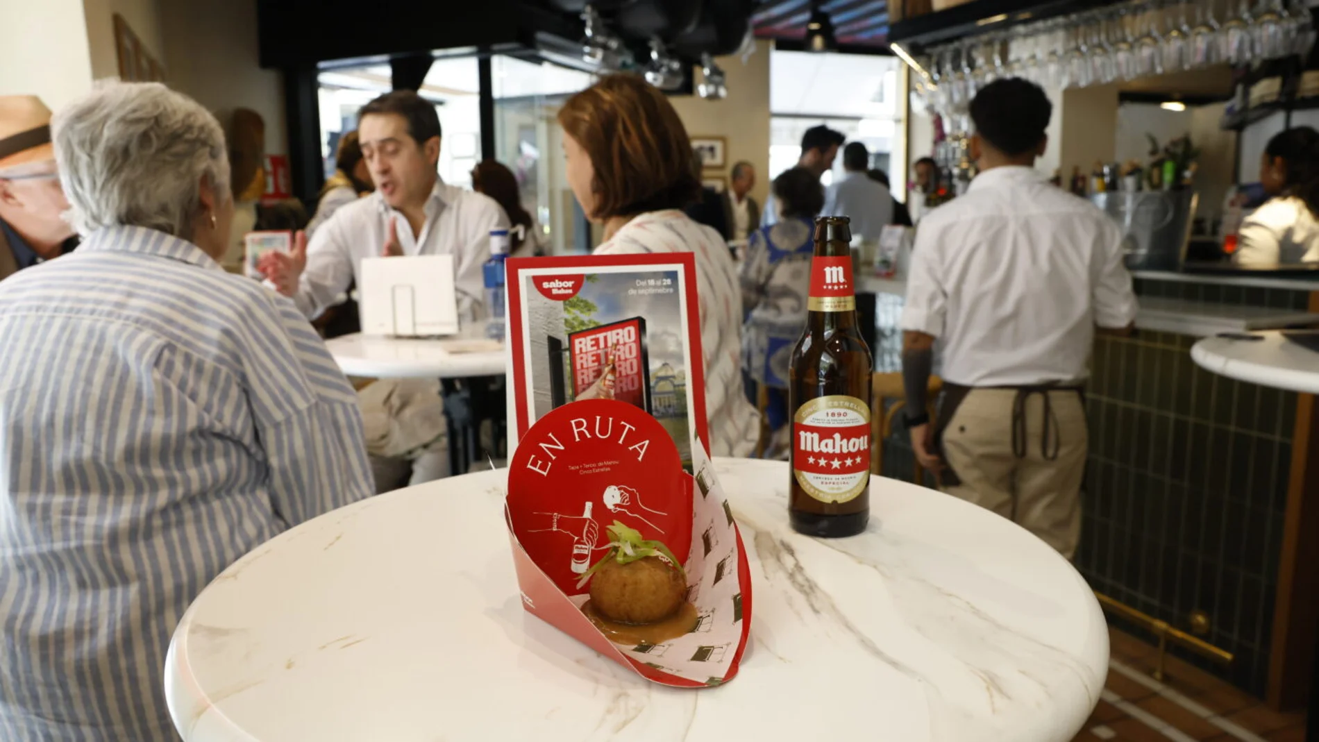 Ruta de tapas en un local de Retiro