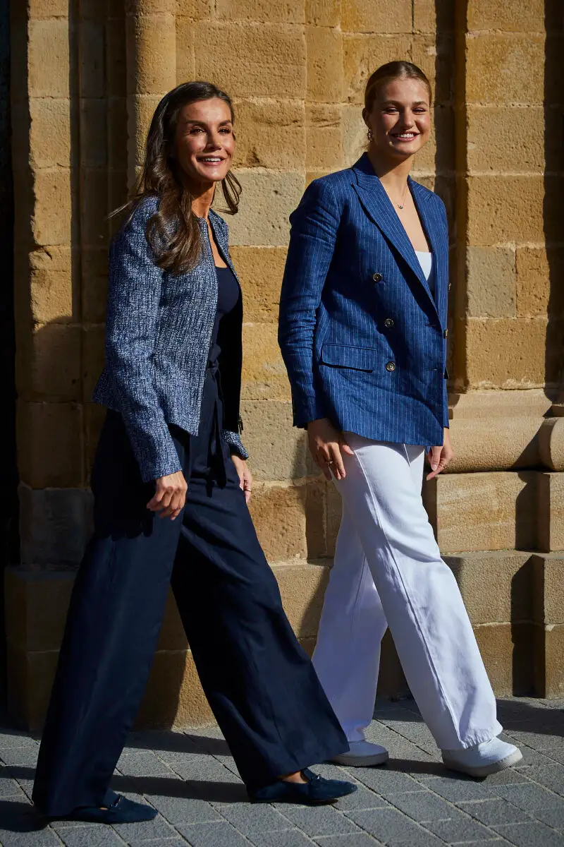 Los Reyes Felipe VI y Doña Letizia, junto a la Princesa de Asturias y de Viana, visitan Navarra en el debut of