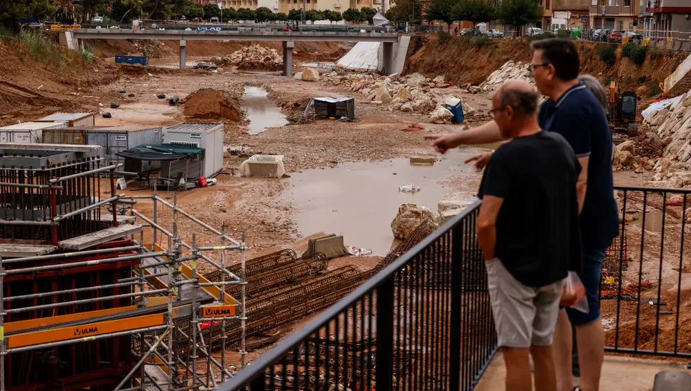 El barranco de La Saleta en Aldaia (Valencia) se desborda de madrugada por las fuertes lluvias