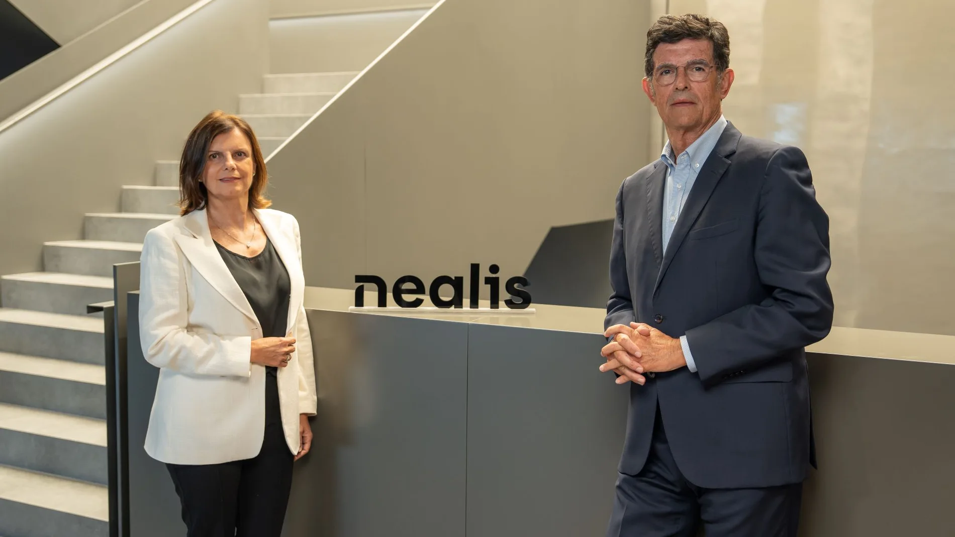 Enrique Gimeno, presidente, y Myriam Gimeno, consejera delegada de Nealis