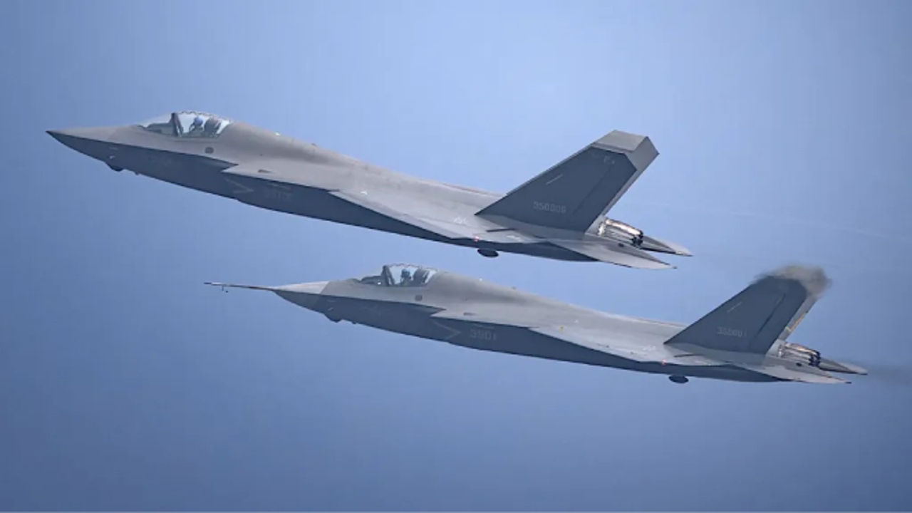 China asegura que su caza furtivo J-35 tiene una firma de radar más pequeña que la palma de una mano