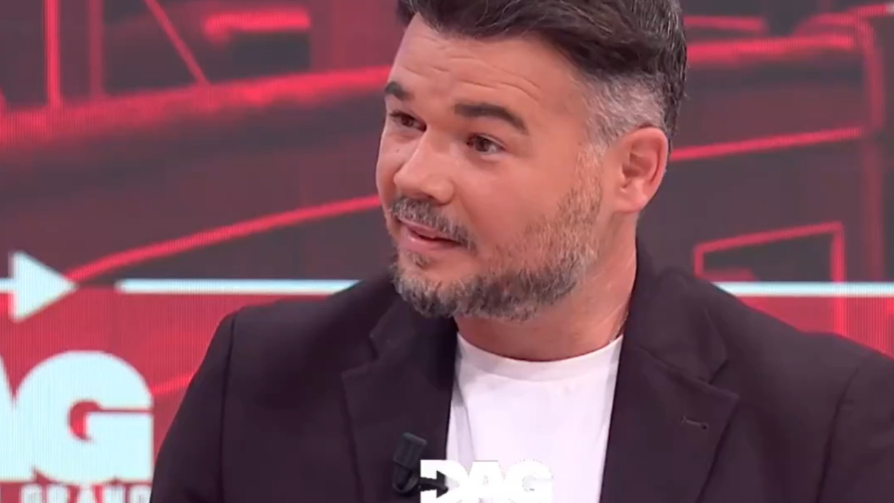 Gabriel Rufián acusa a Vox de señalar siempre a “mujeres jóvenes y de izquierdas” en sus ataques a RTVE