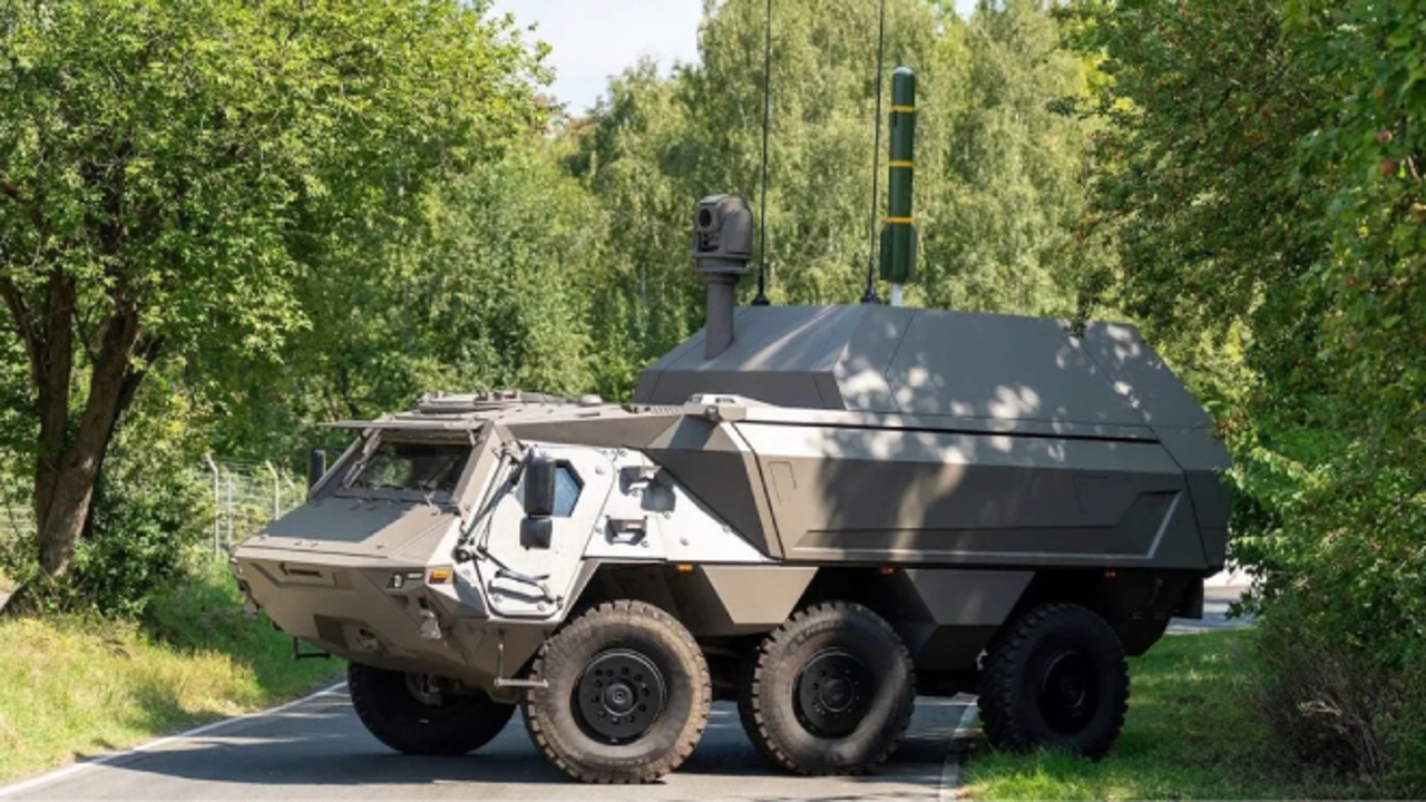 Este 'destructor de tanques' blindado puede disparar hasta 24 misiles JAGM o Hellfire sin recargar