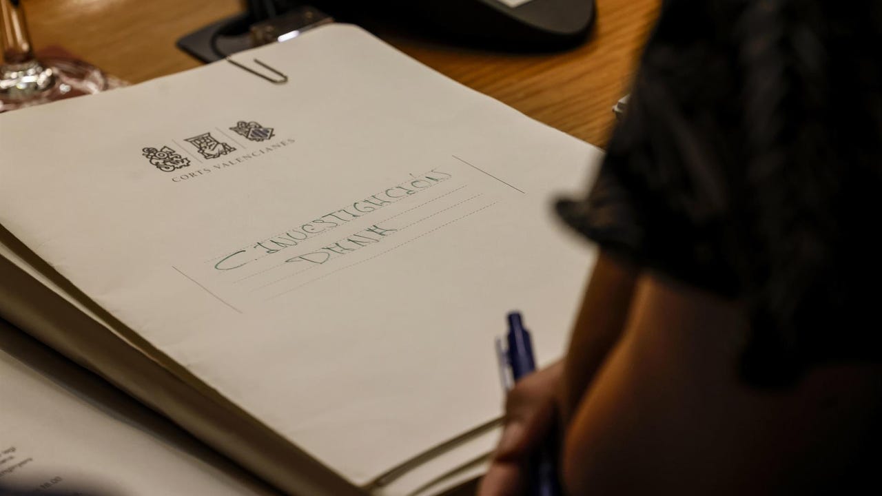 Les Corts retoma la comisión dana 105 días después con bronca política: "No vale para nada"