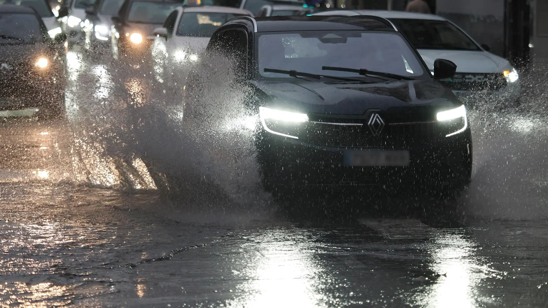Sucesos.- Las lluvias descargan 30,40 l/m2 en La Torre y otros 29 l/m2 en el Parque de Cabecera (Valencia)