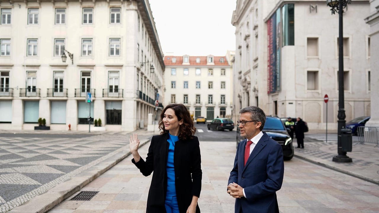 Ayuso acude hoy a Lisboa para apoyar a su alcalde en el inicio de la campaña para las municipales