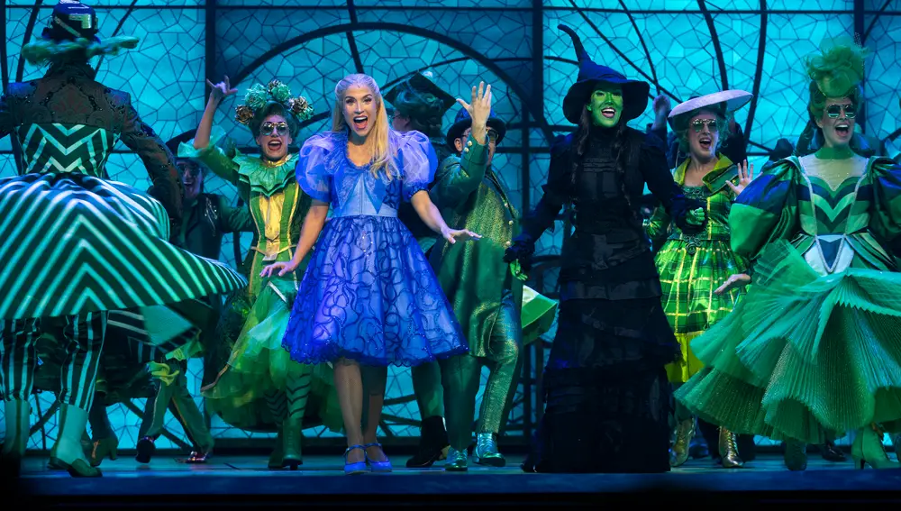 Pase gráfico del musical Wicked,