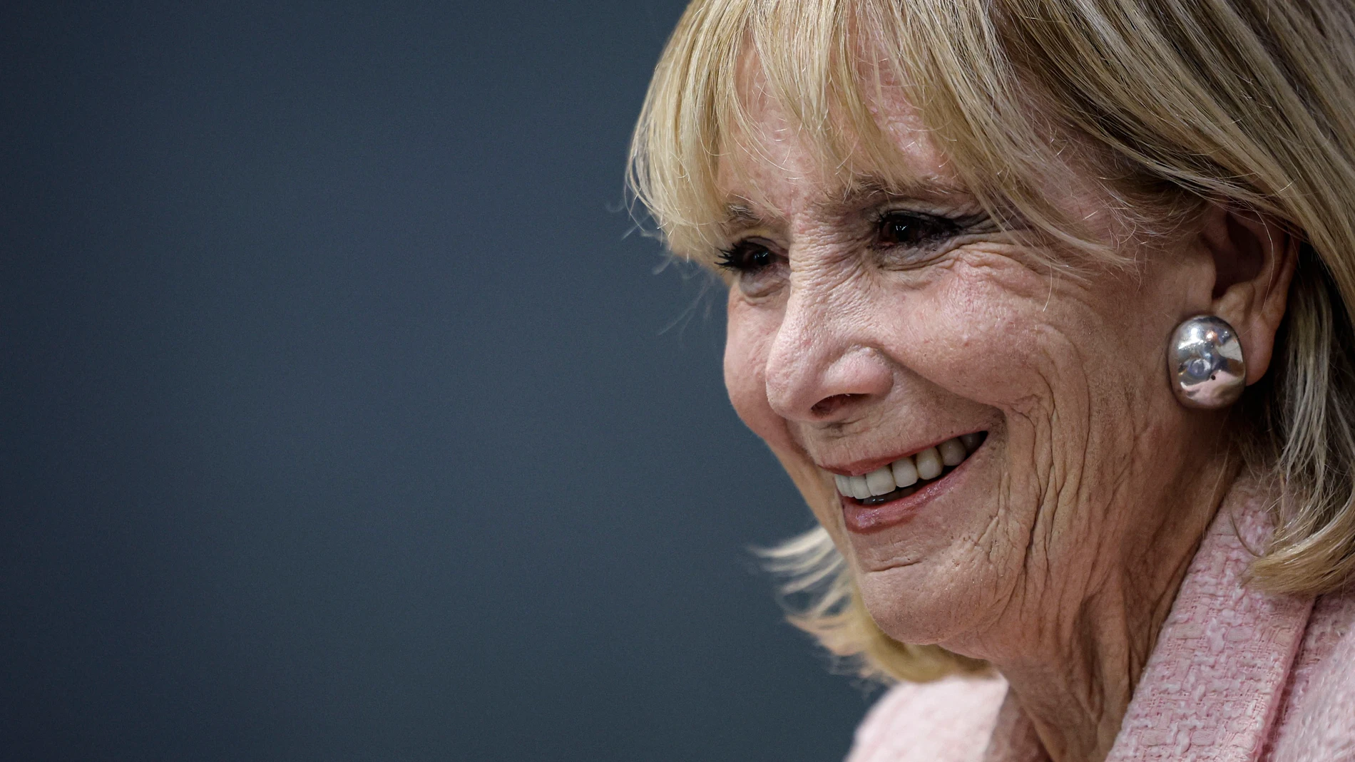 GRAFCVA9514. VALÈNCIA, 01/10/2025.- La exministra y expresidenta de la Comunidad de Madrid, Esperanza Aguirre, presenta su libro “Una liberal en Política". EFE/Biel Aliño