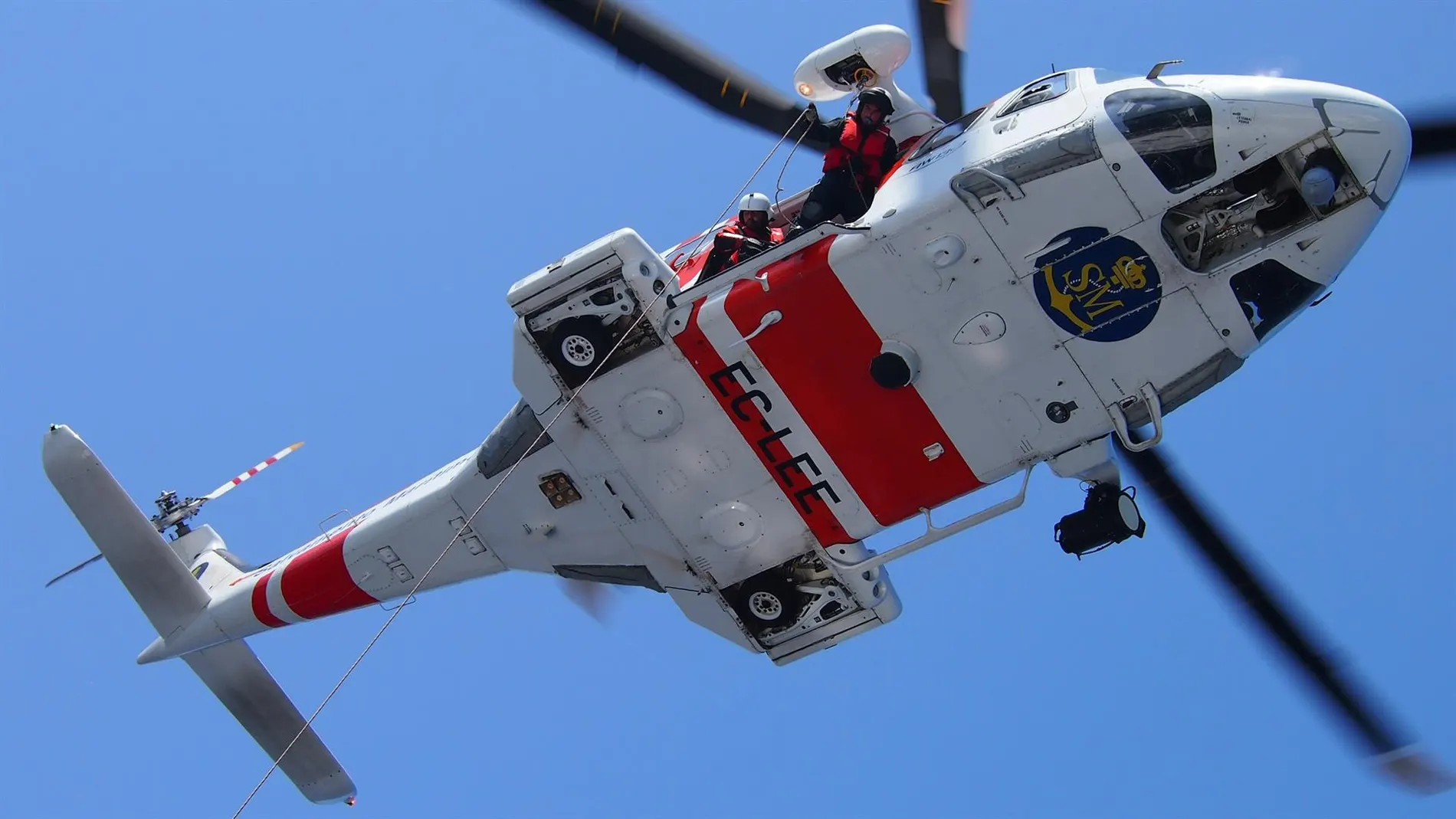 Helicóptero de rescate del Gobierno canario