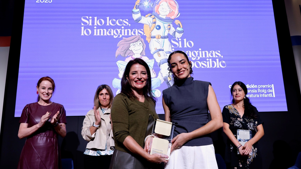 La cordobesa Ana Ortiz se alza con el Premio Hortensia Roig de literatura infantil por su obra "Amor a primera fórmula"