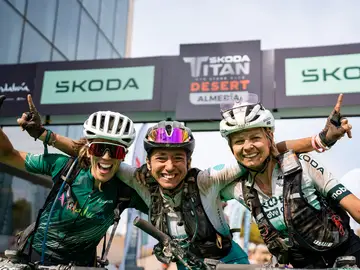 La Titan Desert bate su récord de participación femenina La Titan Desert bate su récord de participación femenina