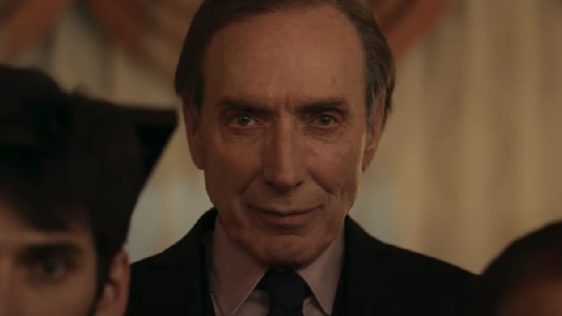 Eusebio Poncela en la nueva serie de SkyShowtime 'El Homenaje'
