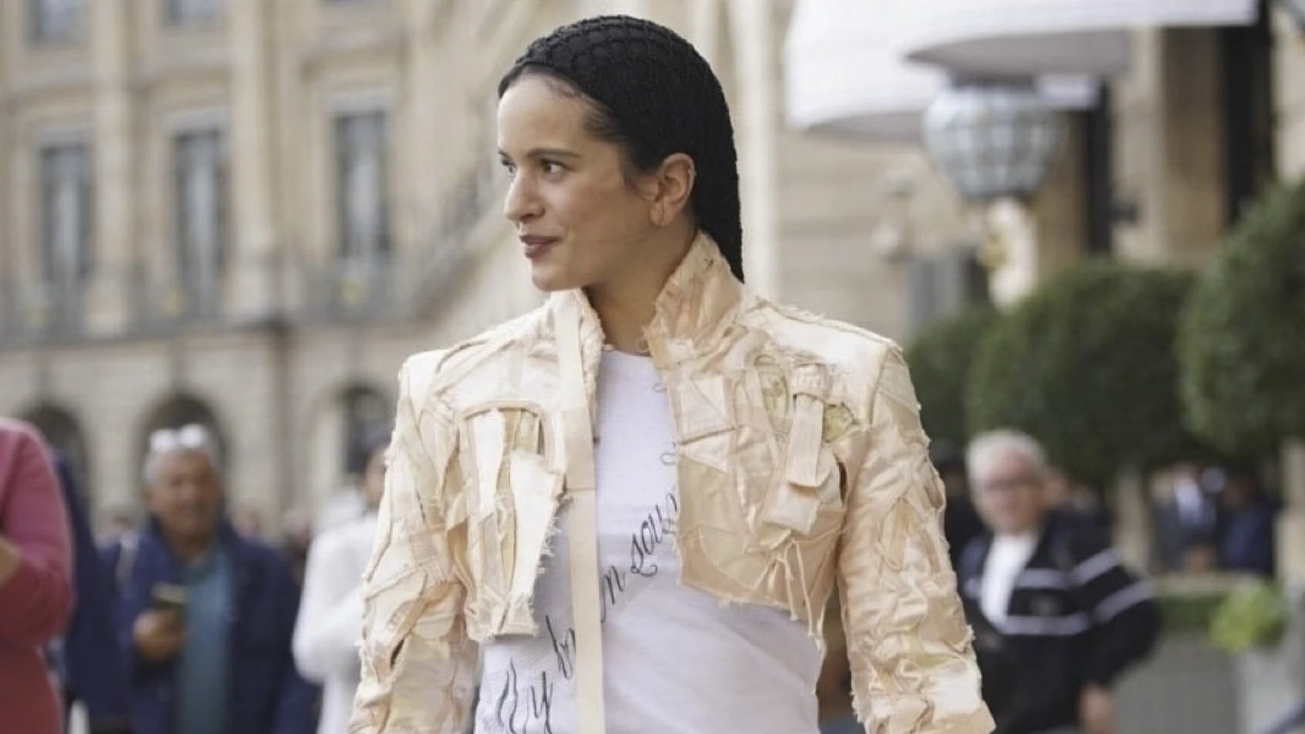 El look más torero de Rosalía.
