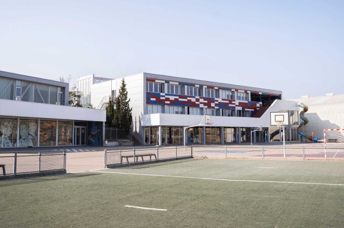 Edificios de primaria, secundaria y Bachillerato Internacional