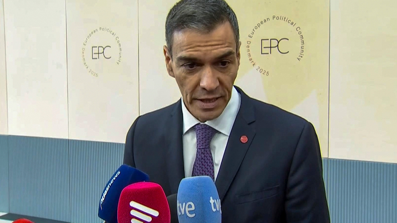 Sánchez exige a Madrid, Baleares, Aragón y Asturias que cumplan con el registro de objetores para garantizar el derecho al aborto