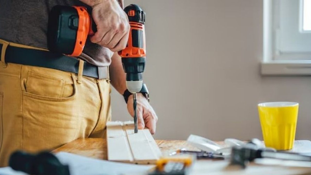 El taladro inalámbrico que muchos comparan con Bosch y Makita, ahora hunde su precio con doble descuento