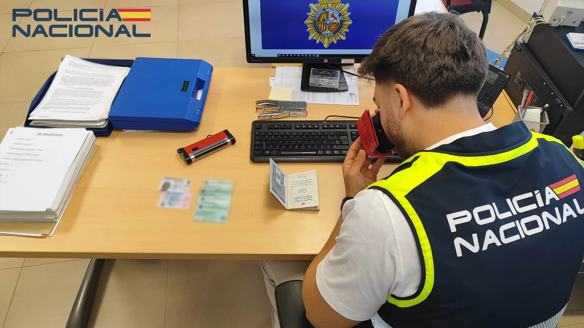 Cae un grupo criminal dedicado a la venta de documentación falsa a extranjeros en Huelva