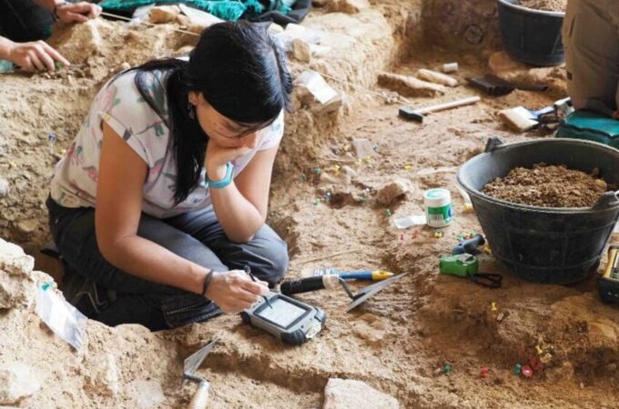 Encuentran en un yacimiento de Guadalajara restos de caballos ibéricos de hace más de 30.000 años "con genomas completamente distintos a los actuales"Encuentran en un yacimiento de Guadalajara restos de caballos ibéricos de hace más de 30.000 años "con genomas completamente distintos a los actuales"
